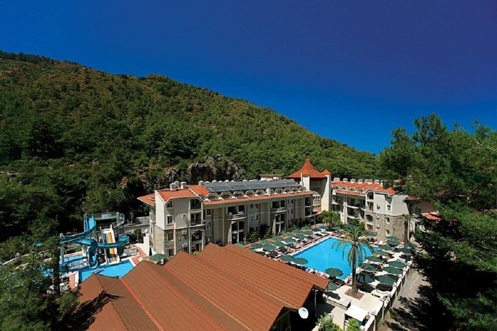 Julian Forest Hotel 4*