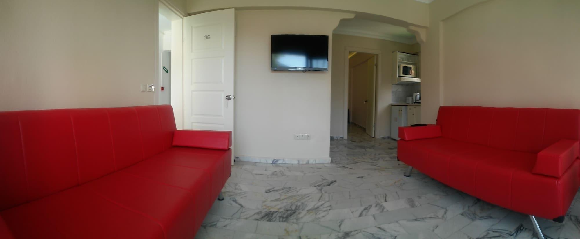 Club Aquarium Aparthotel