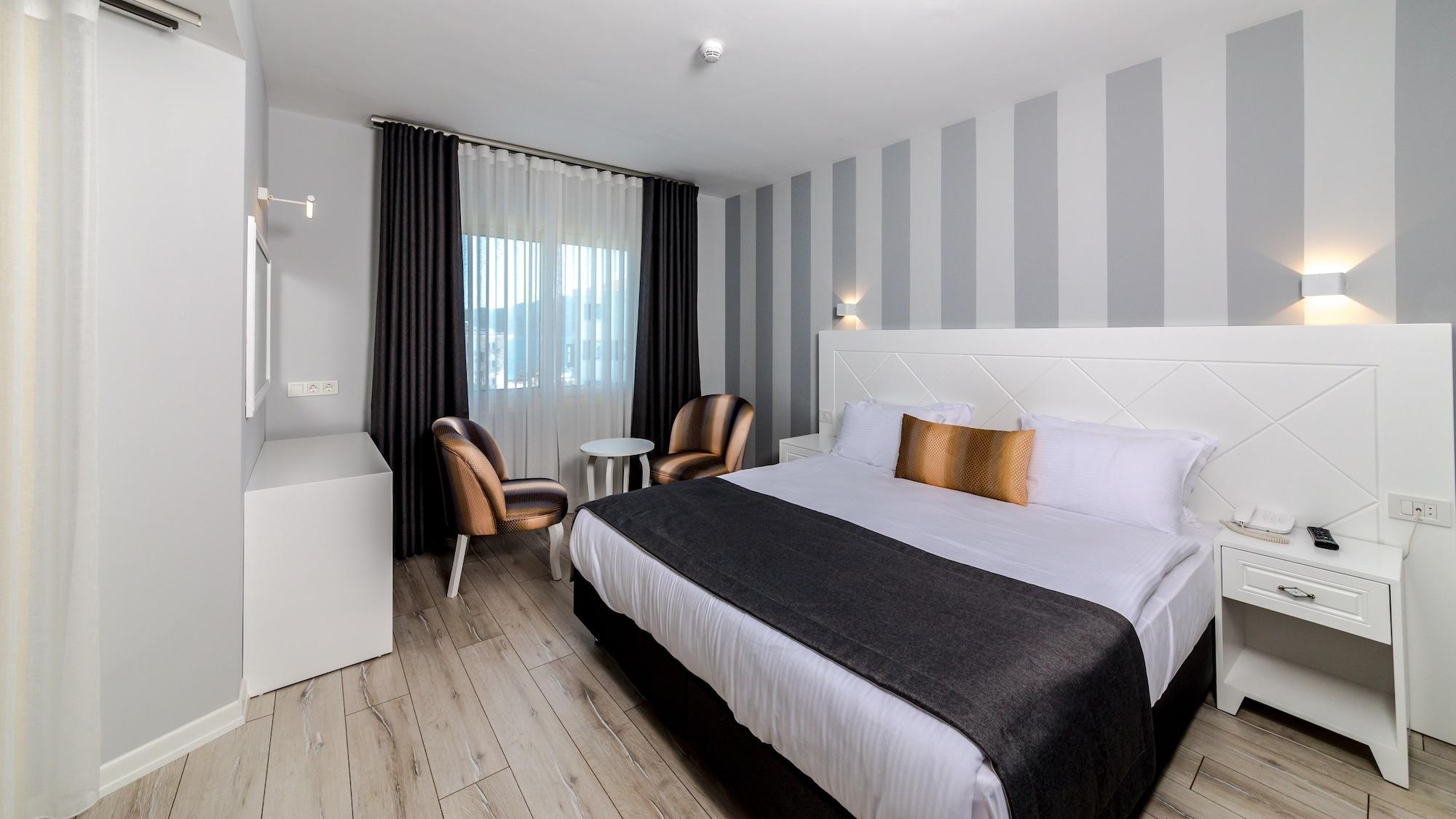 Motto Premium Hotel