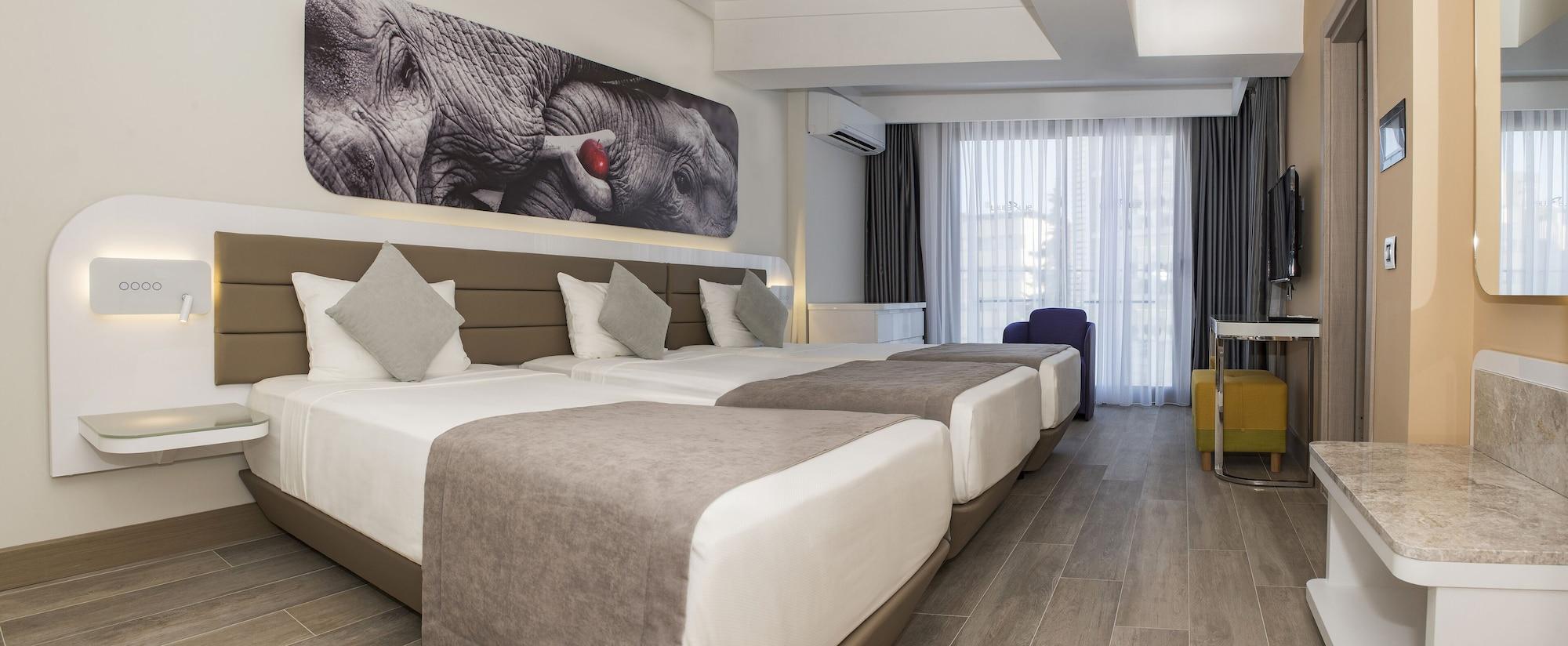 Hotel Lalila Blue 5*
