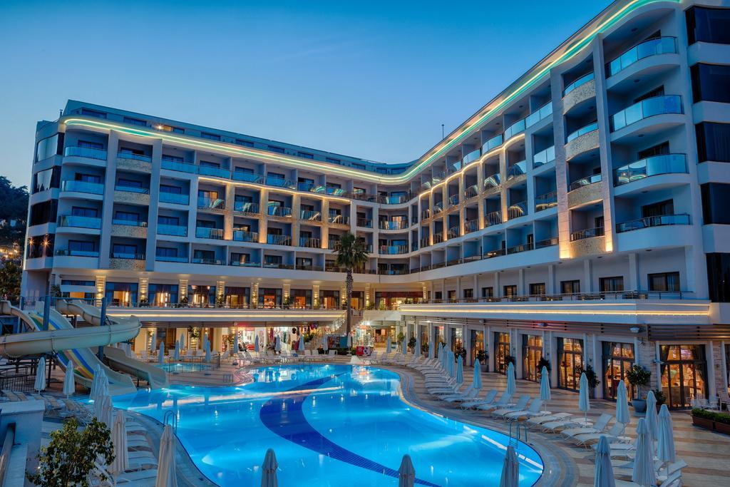 Golden Rock Hotel 5*