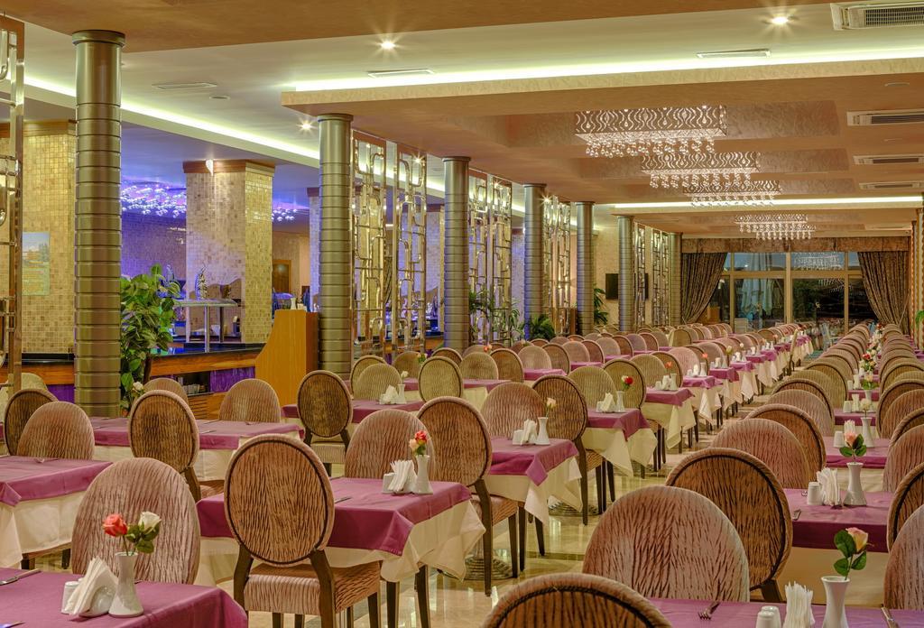Hotel Golden Rock