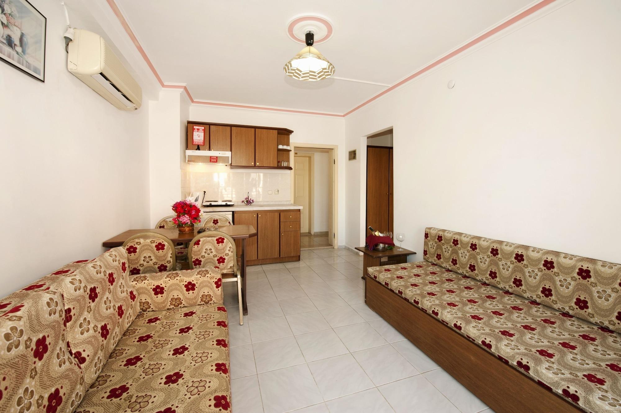 Rosy Marmaris