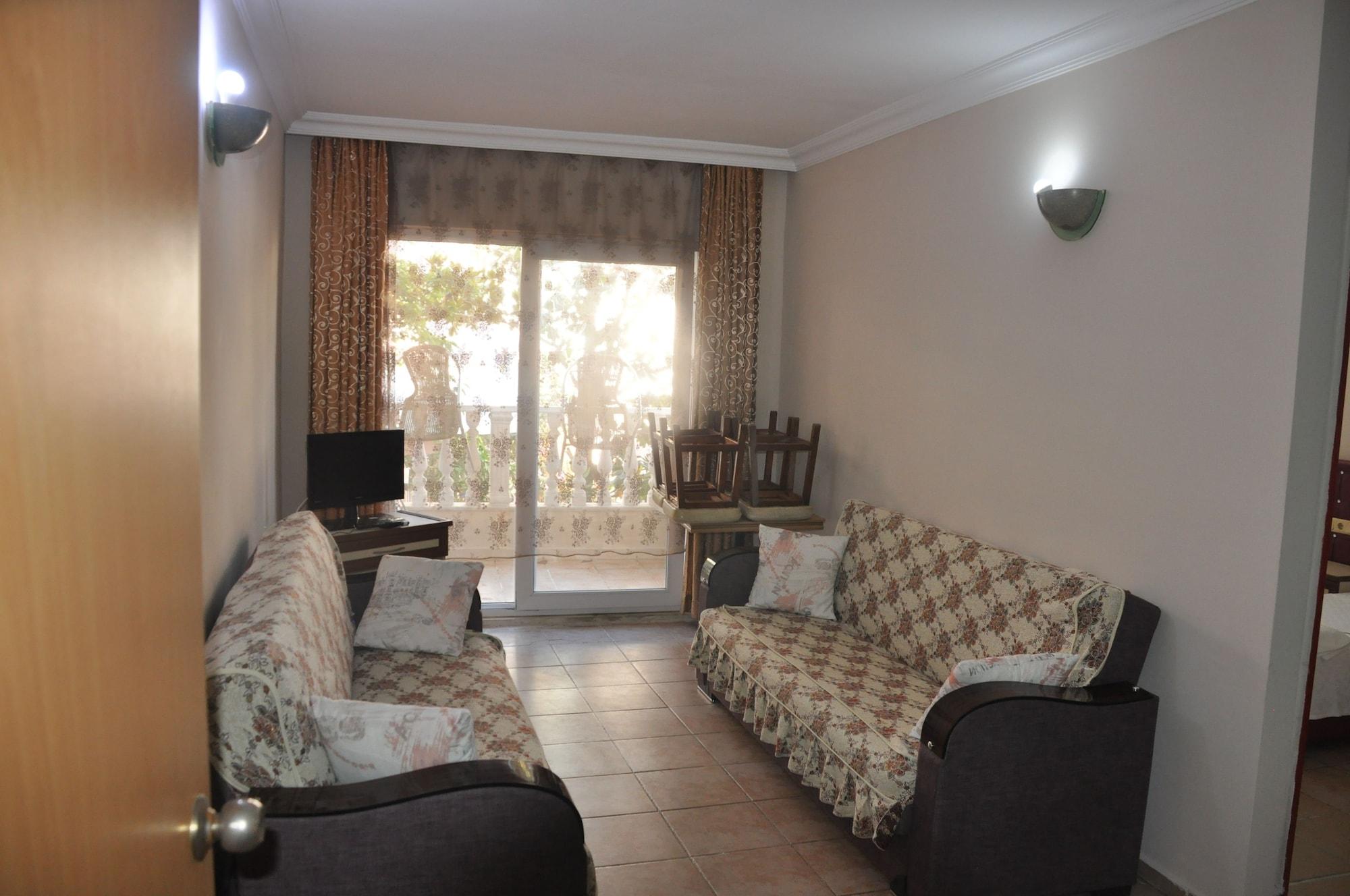Basils Aparthotel Marmaris