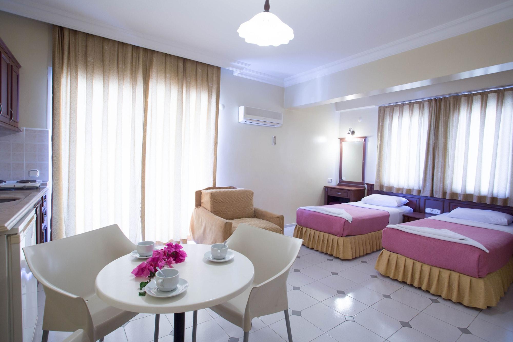Aparthotel Amaris 3*