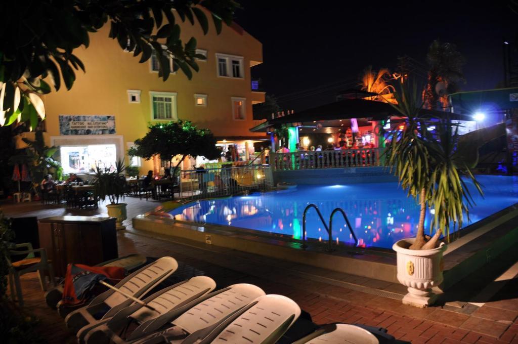 Maxwell Club 3* Marmaris