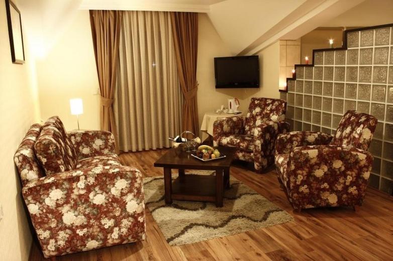 Hotel Cle 4*