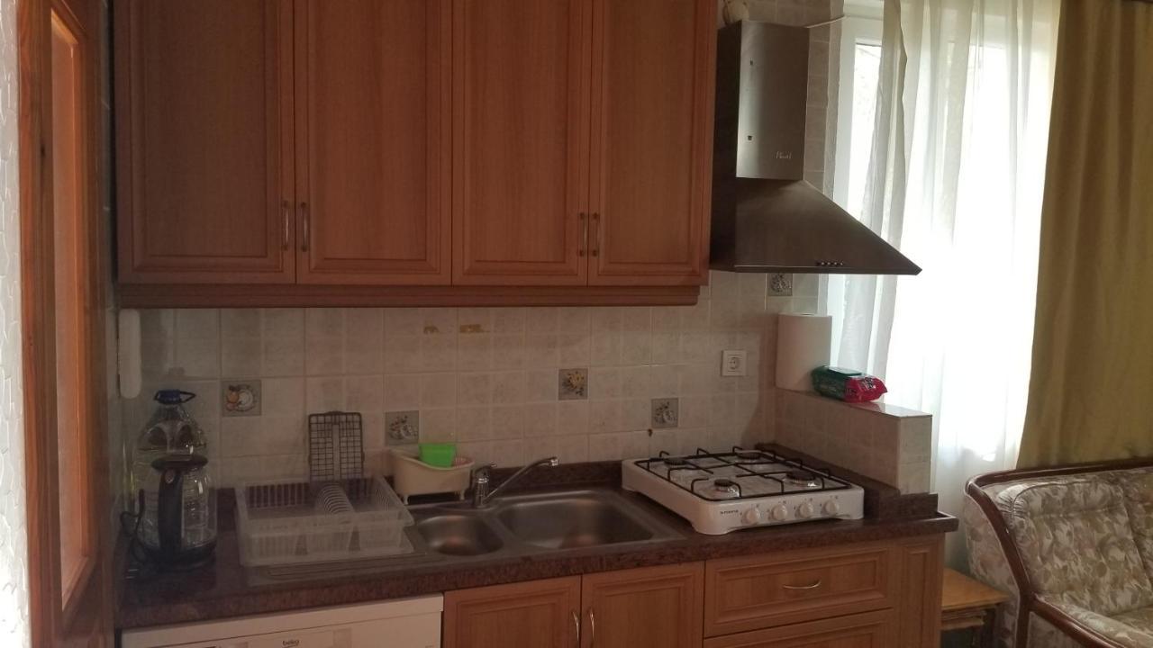Apartment Huge Evleri 3 *