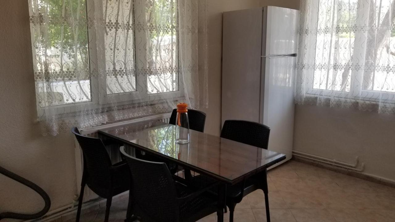 Huge Evleri 3 Apartment *