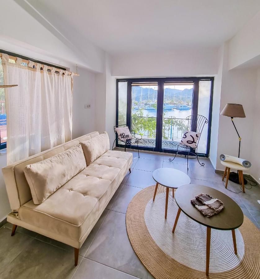 4 Homes Apartment