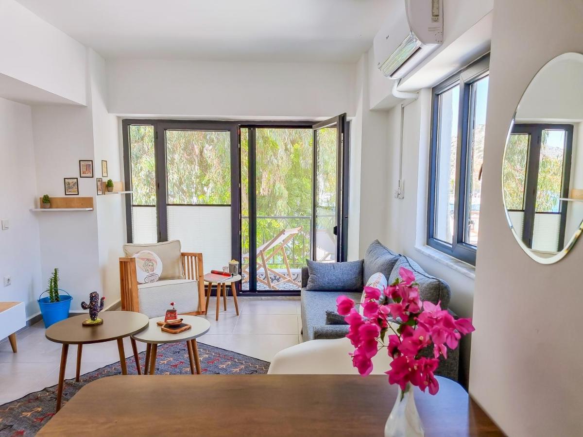 4 Homes Apartment *