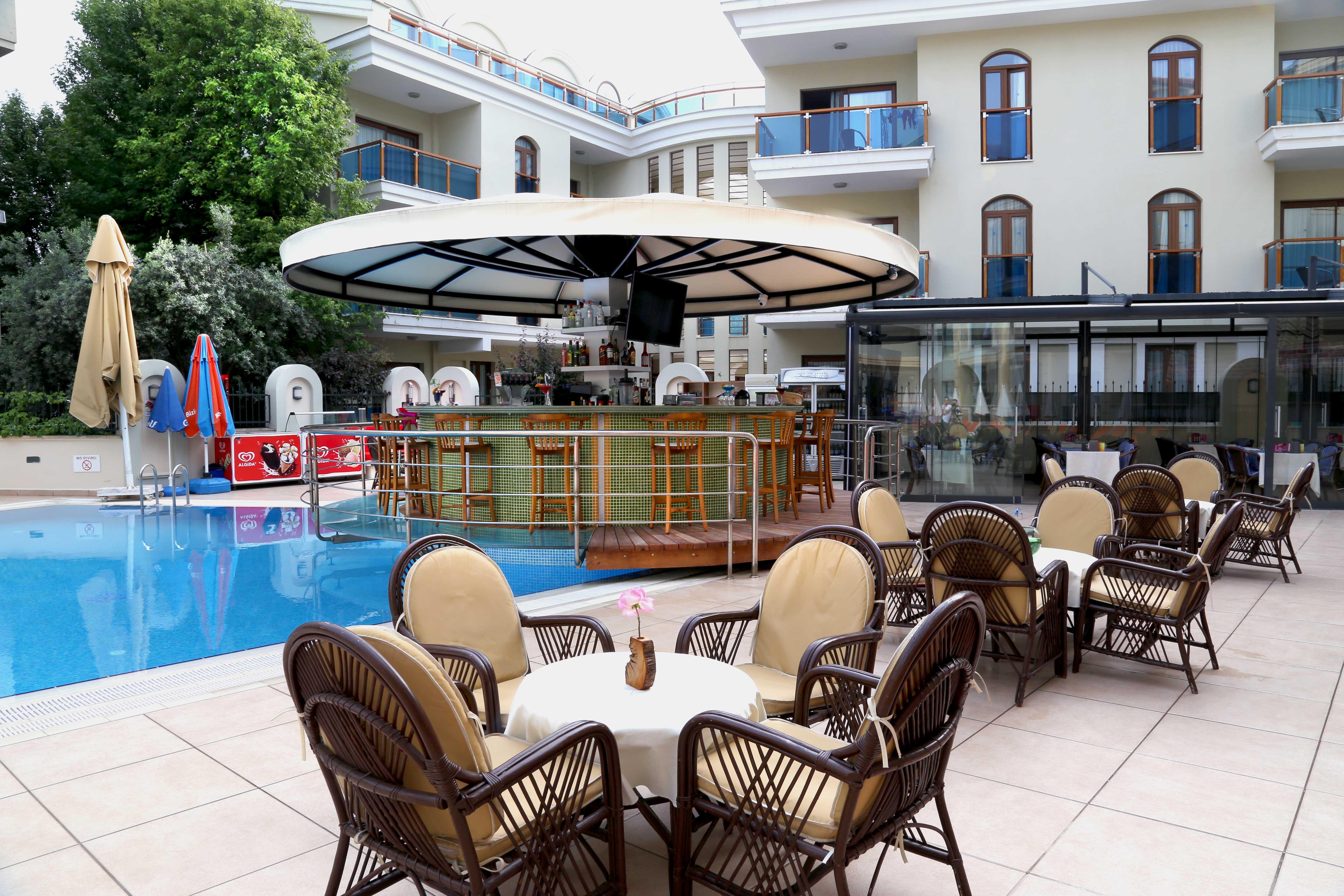 Club Karakas 4*