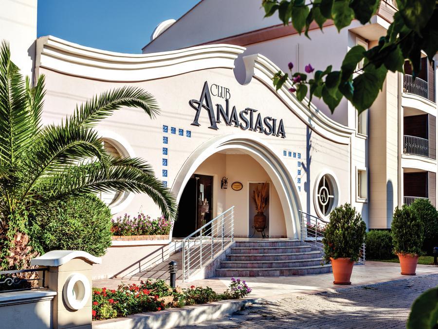 Club Anastasia - Family Aparthotel 3*