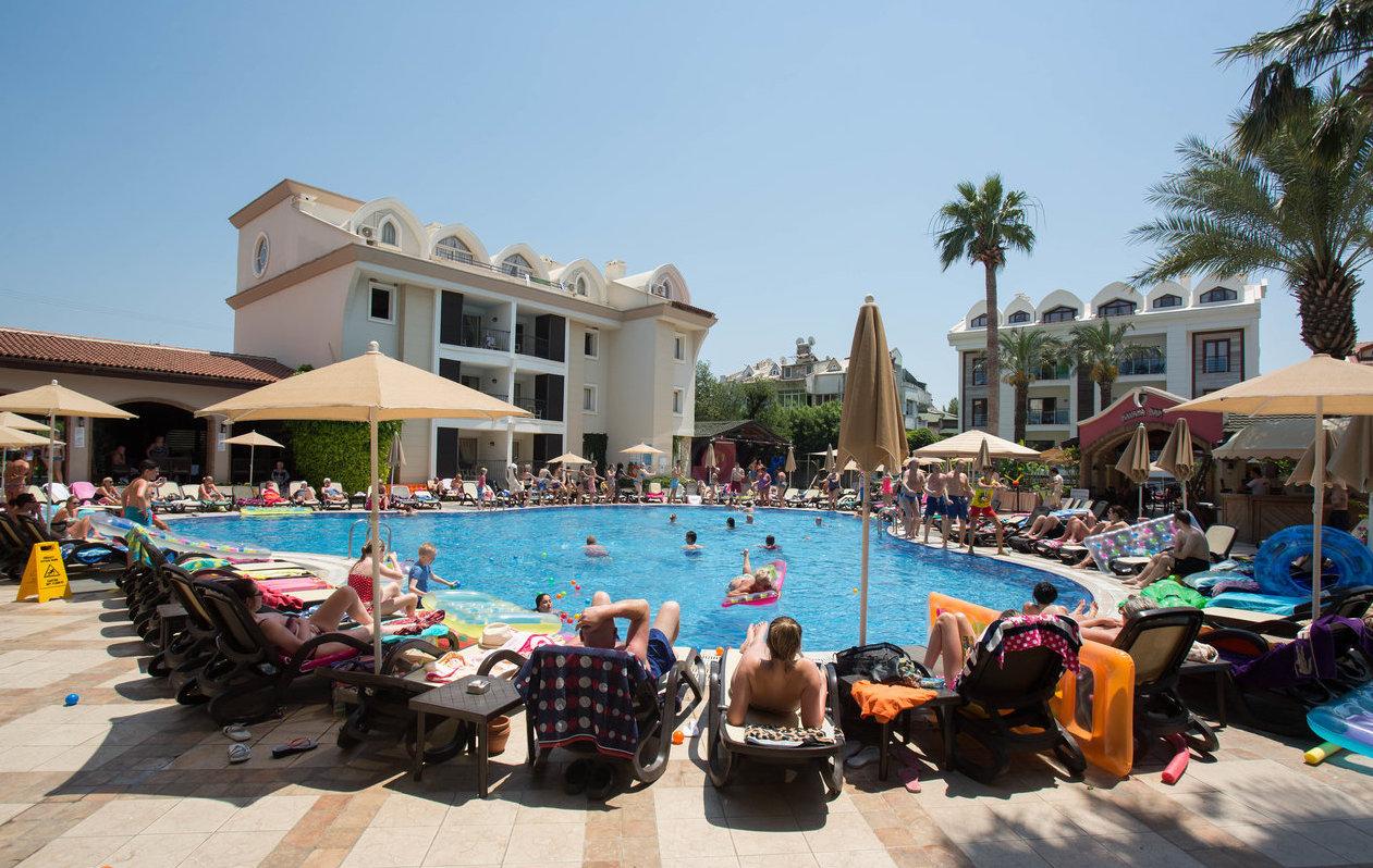 Club Anastasia - Family Aparthotel 3*
