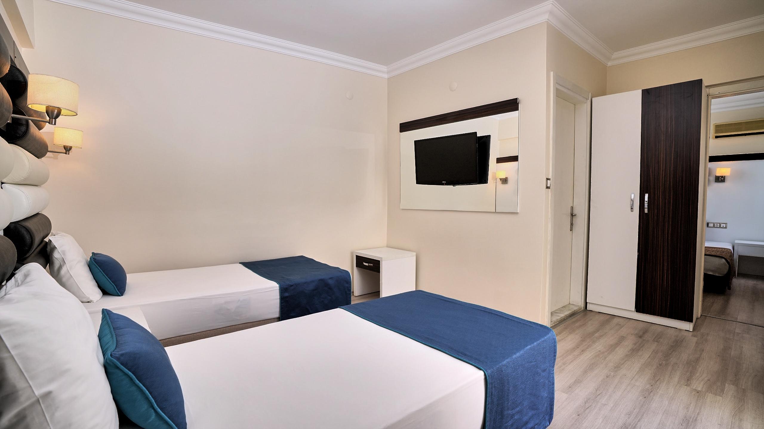 Hotel Maya World 4*