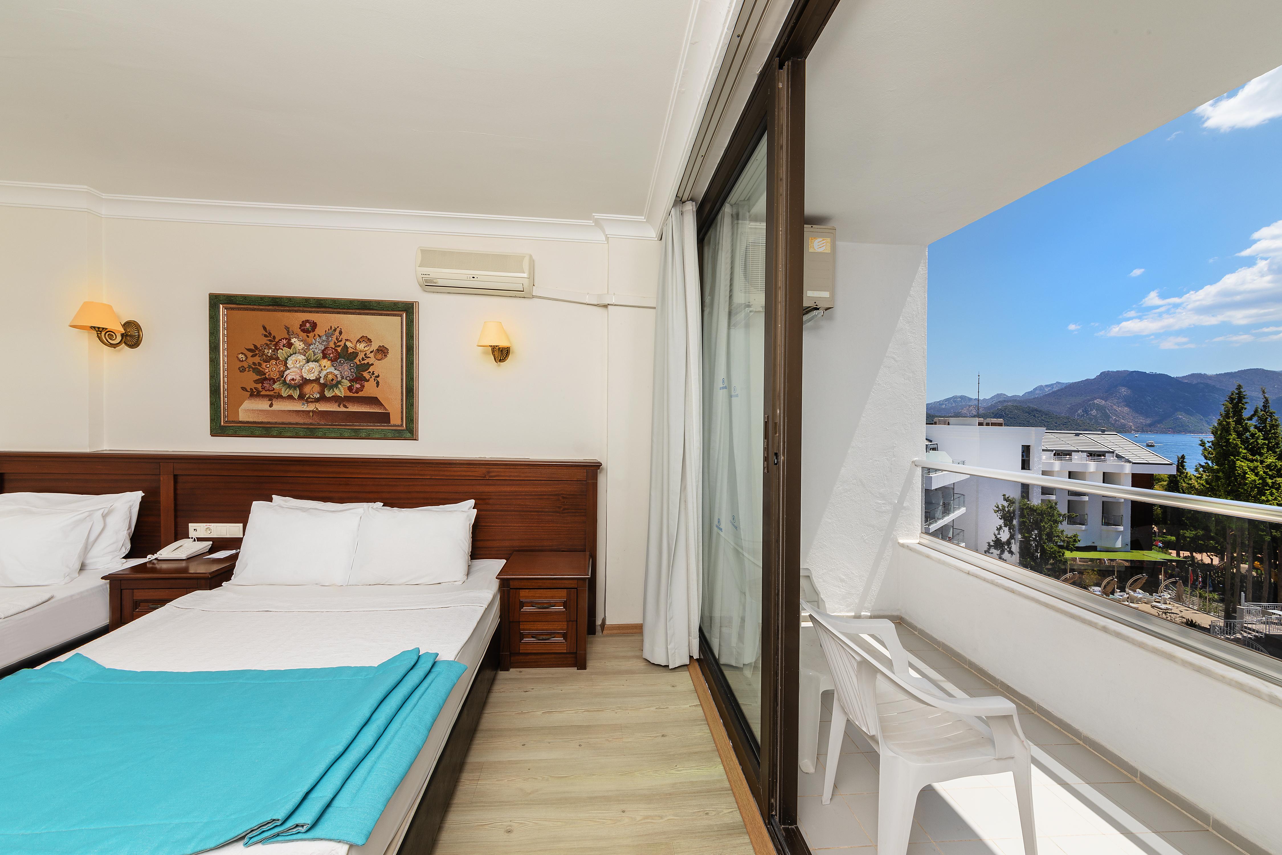 Otel Kayamaris 4*