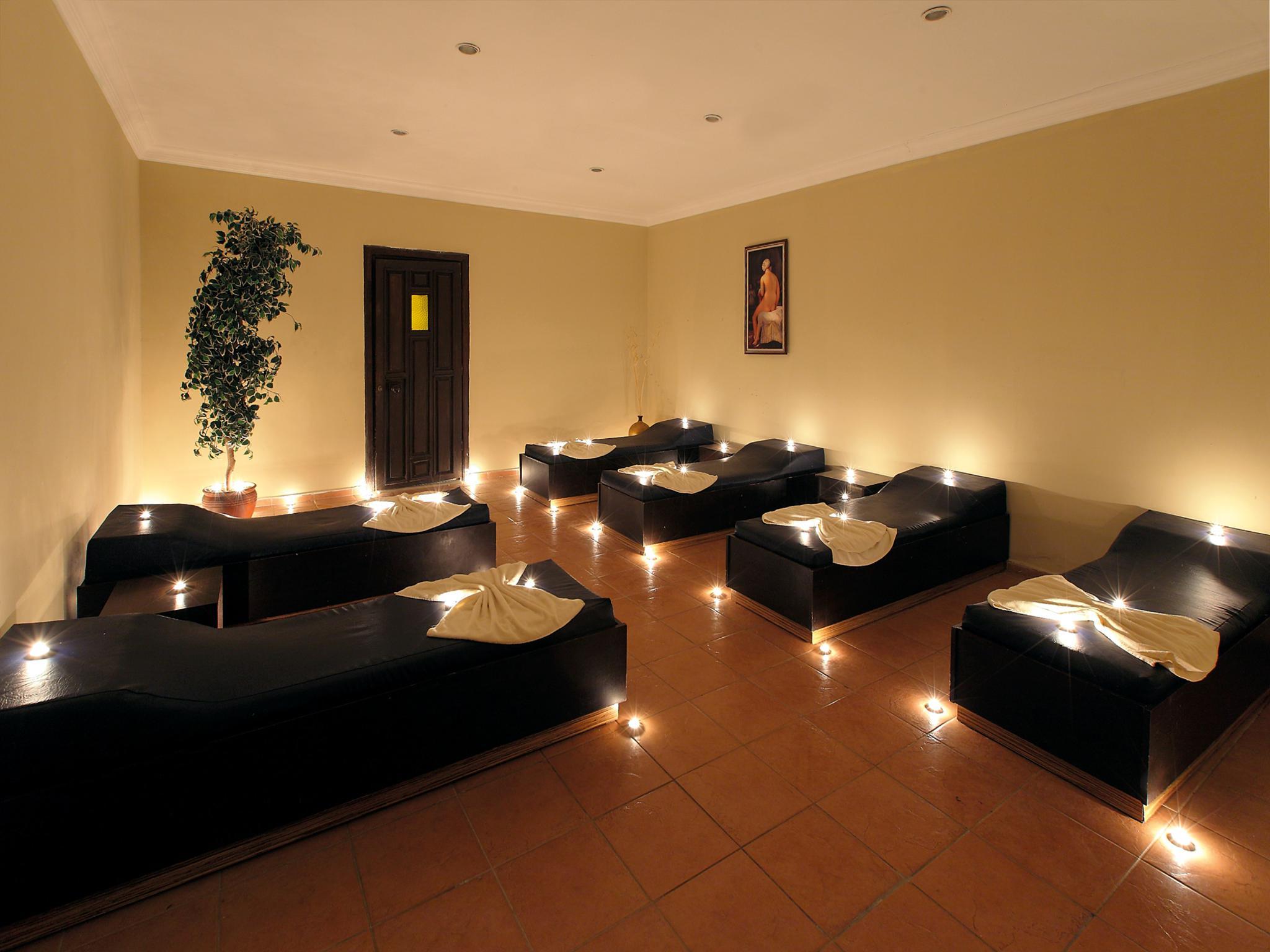 & Hotel 5*