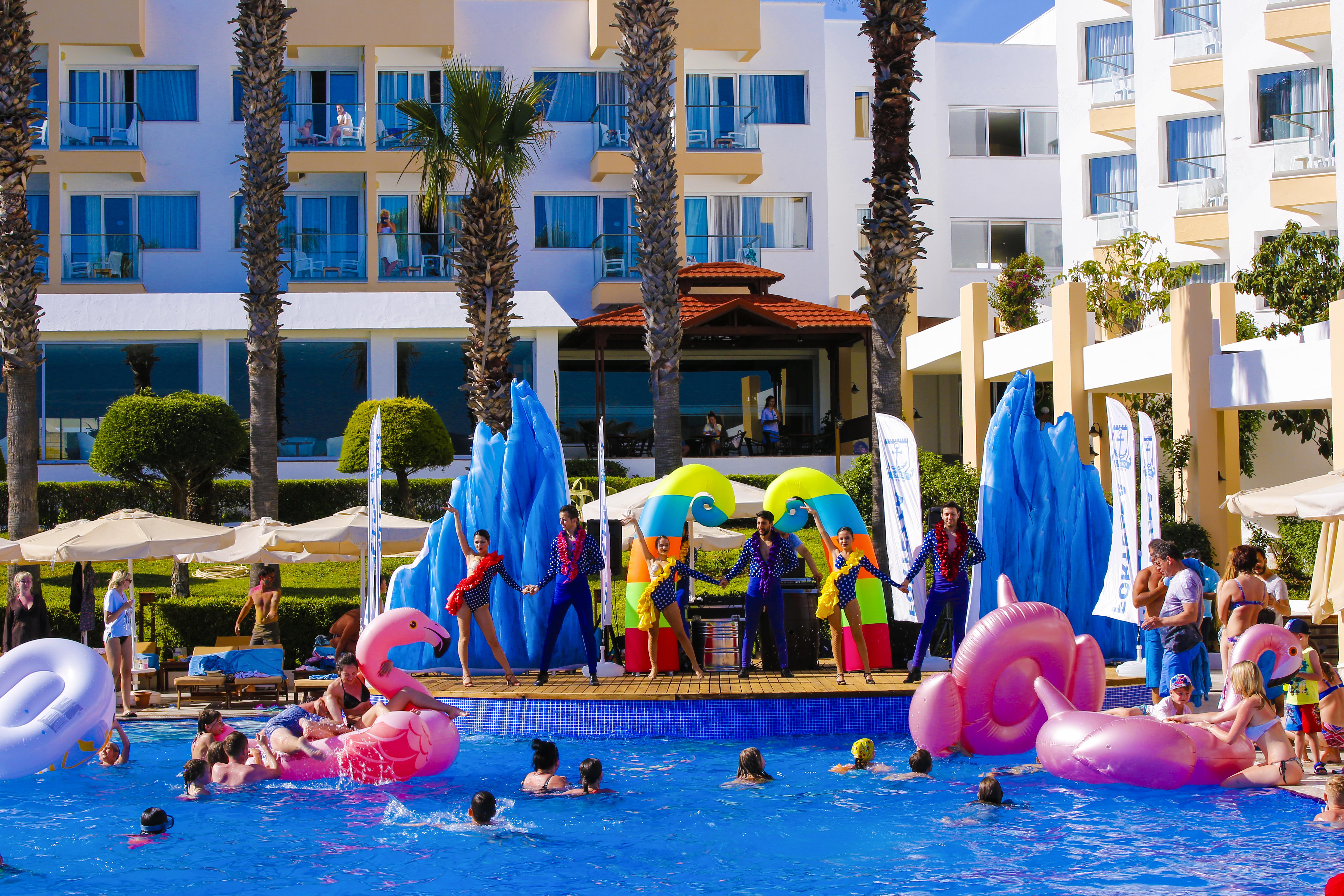 Hotel & 5*