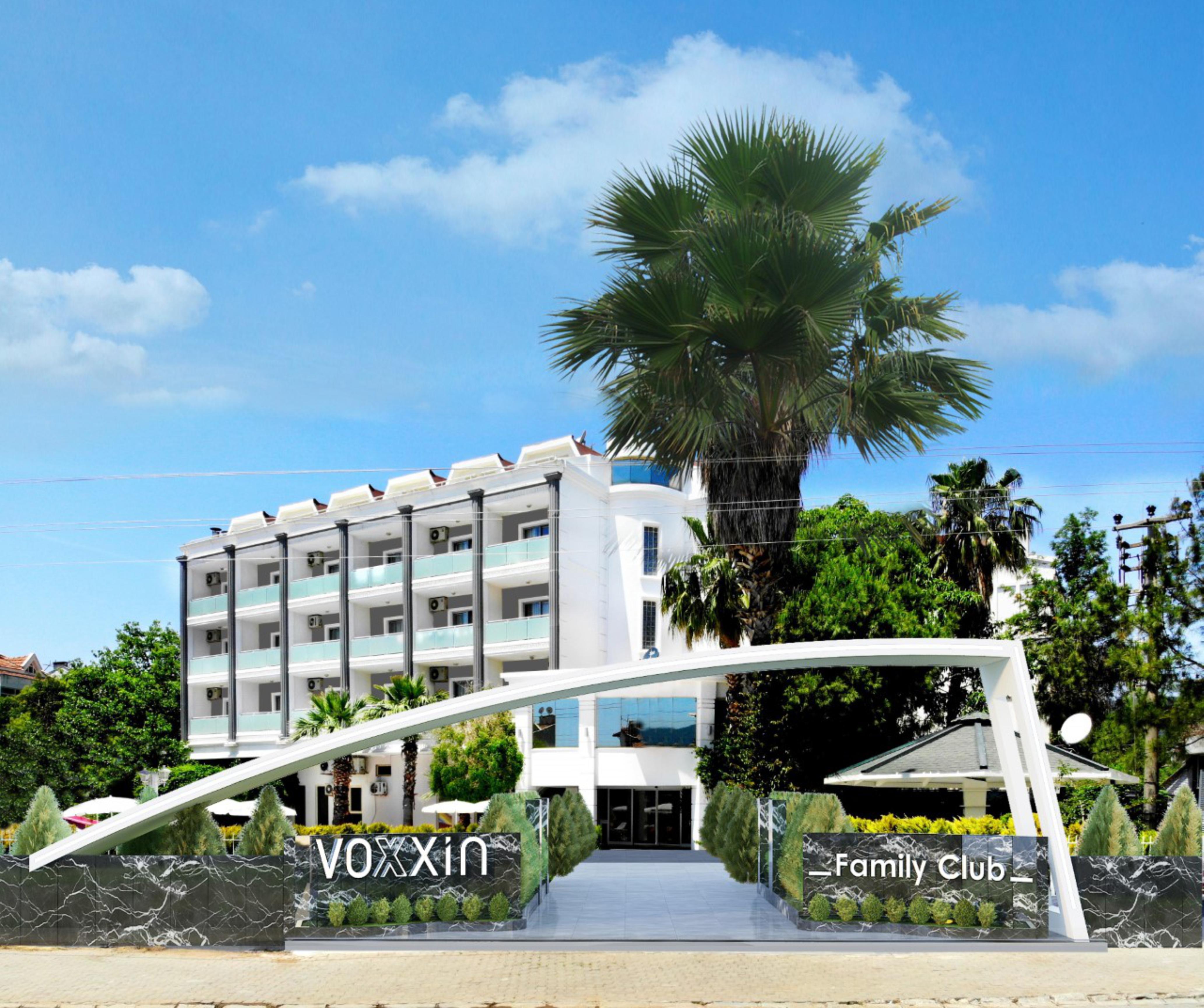 Club Troy & Hotel 2*