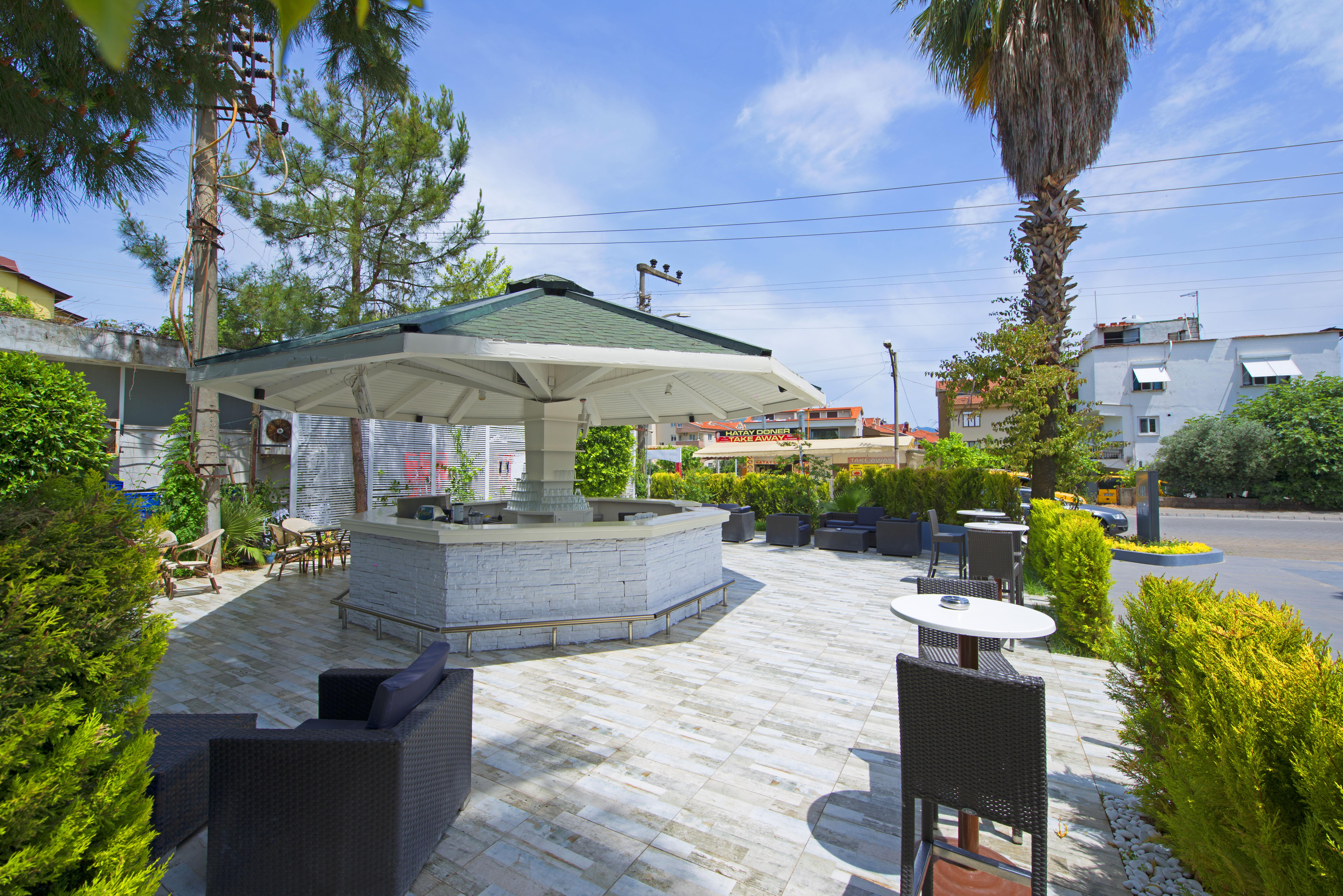 Hotel Club Troy & 2*
