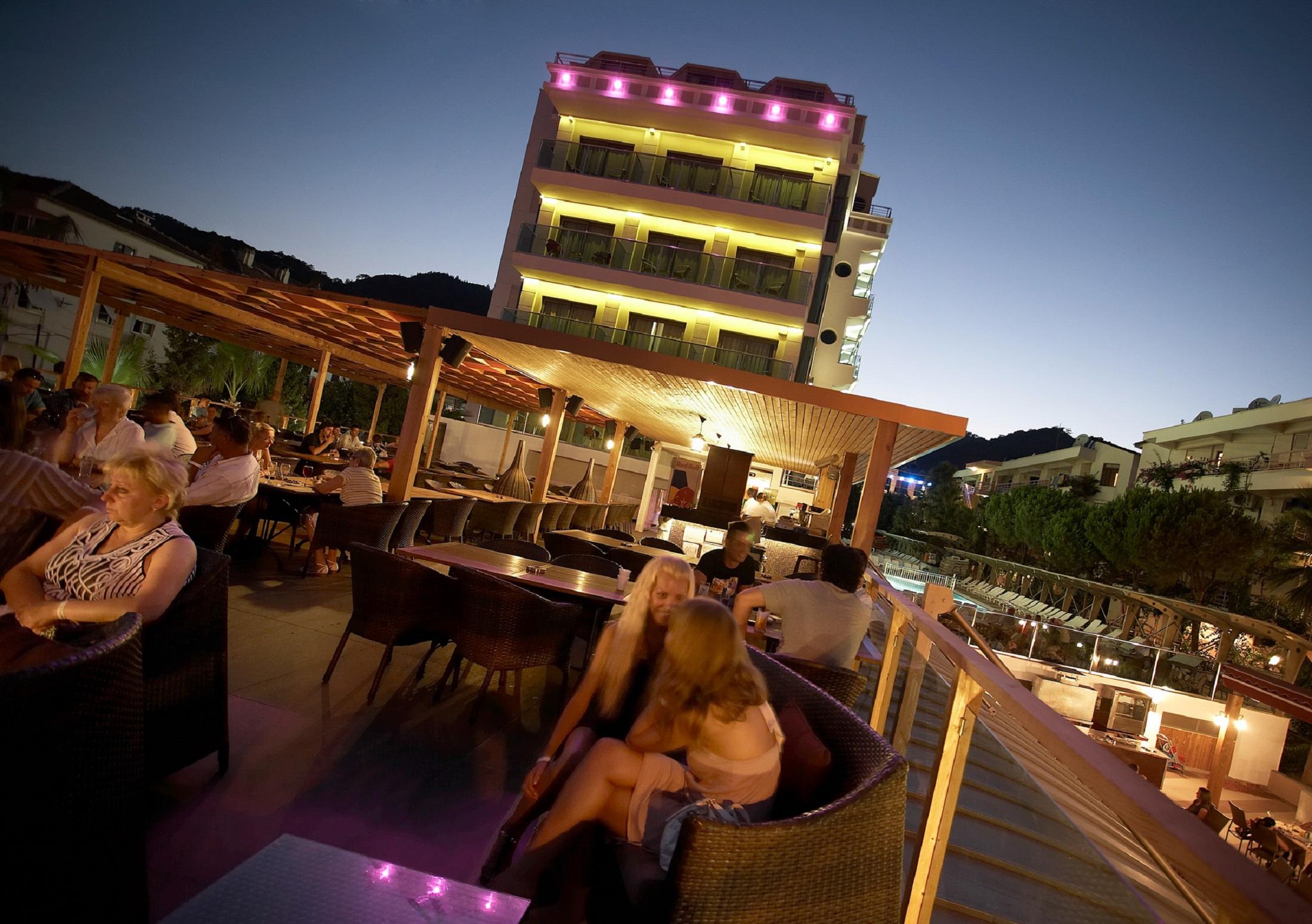 Emre & Emre Otel 4*