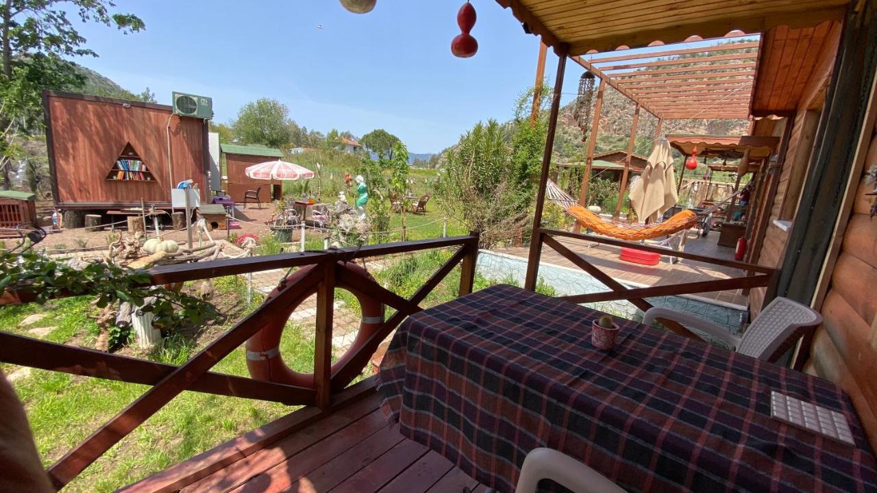Bed & Breakfast Nehir Bungalow *