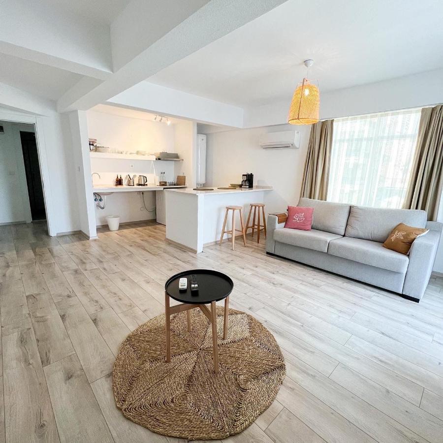 Aloha Apartment