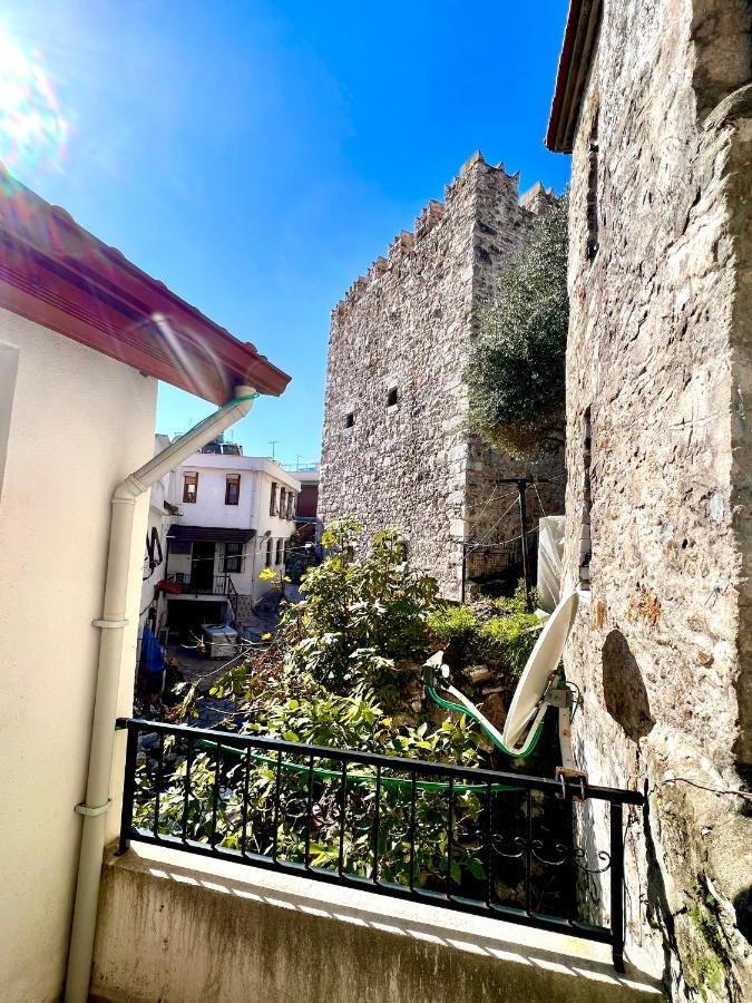 Mustafa Tokalaç Castle House Konukevi