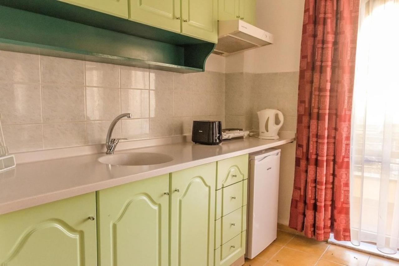 Aparthotel Maxwell Club 3*
