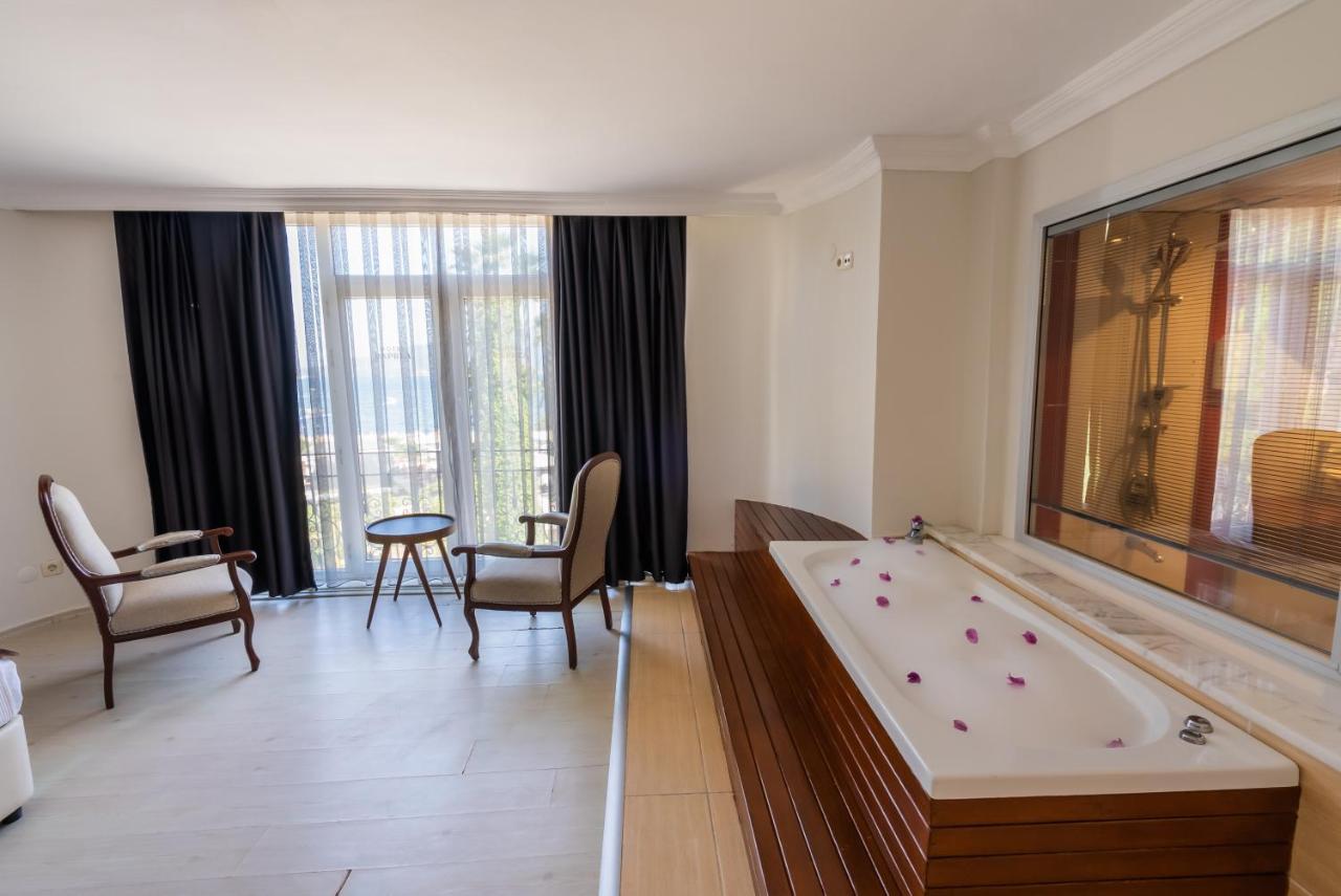Hotel Caprea 3*