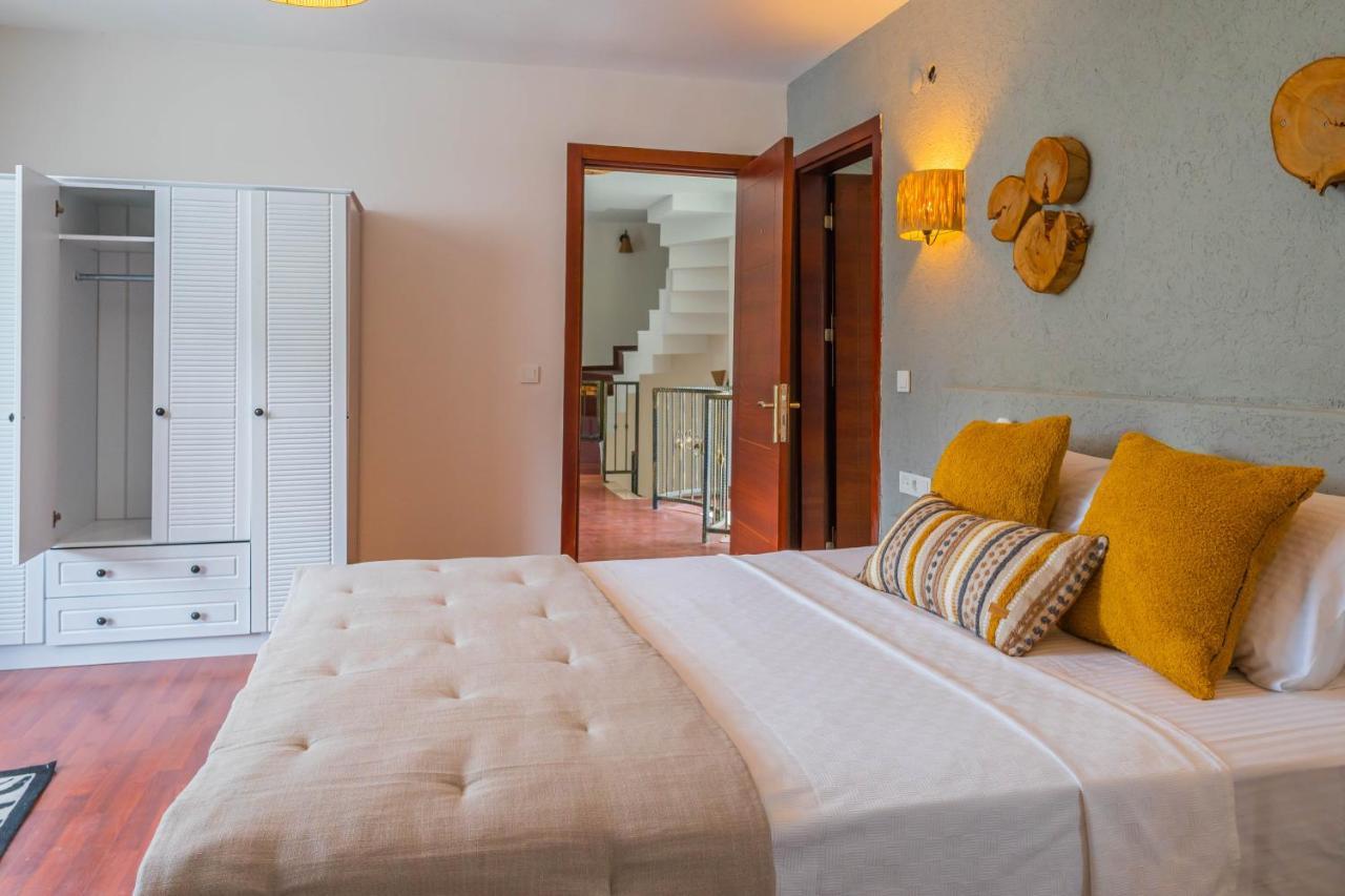 Villa Private Villa-villa Lufu *