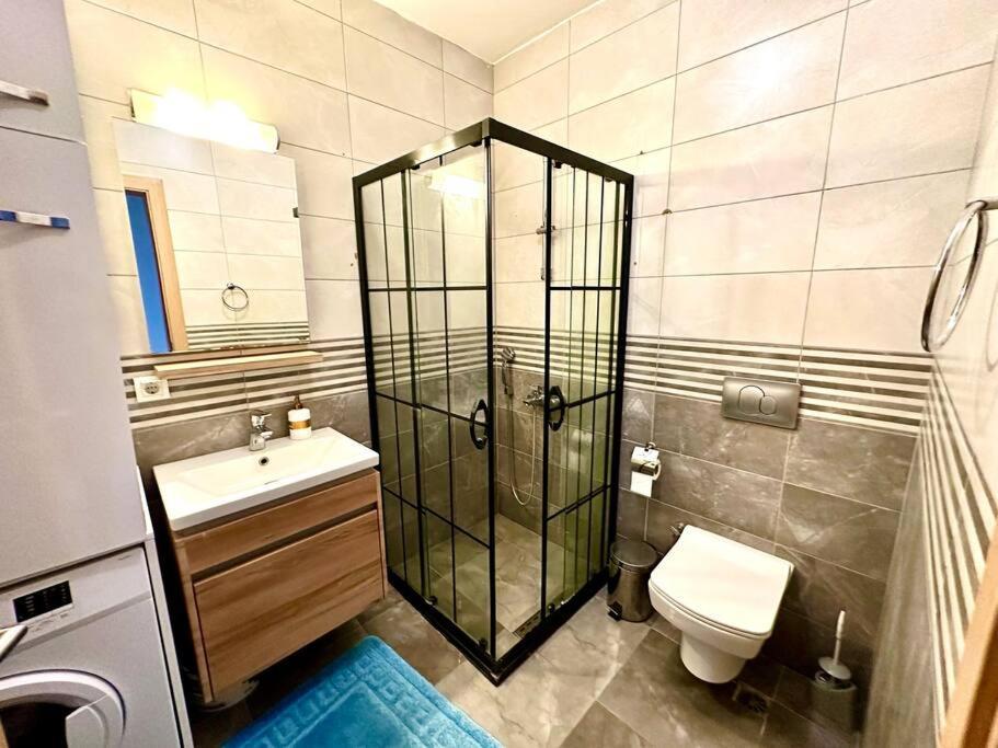 Apartment Size Ozel Havuzlu Otoparkli Ev