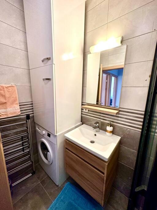 Apartment Size Ozel Havuzlu Otoparkli Ev *