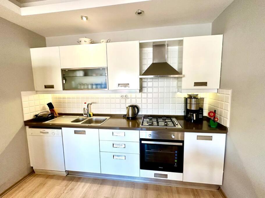 Apartment Size Ozel Havuzlu Otoparkli Ev *