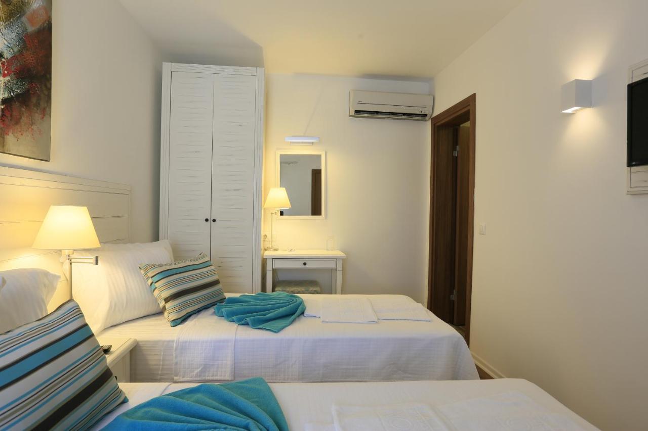 Big Poseidon Boutique & Yacht Club Hotel *