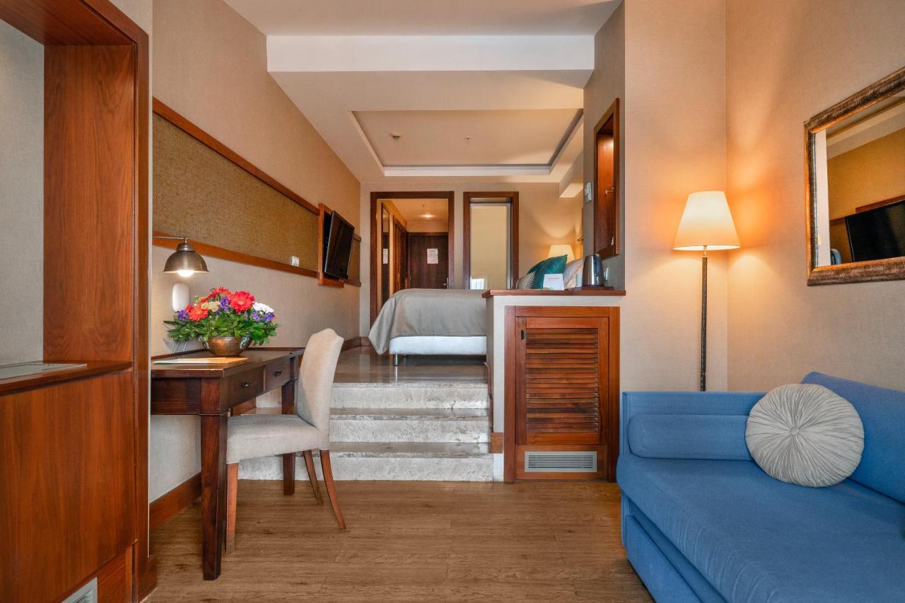 Marti Deluxe Resort 5*