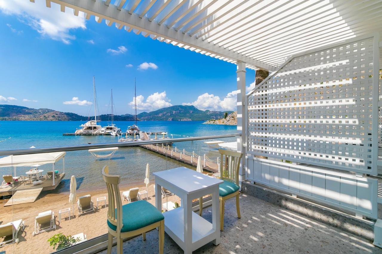 Big Poseidon Boutique & Yacht Club Hotel *