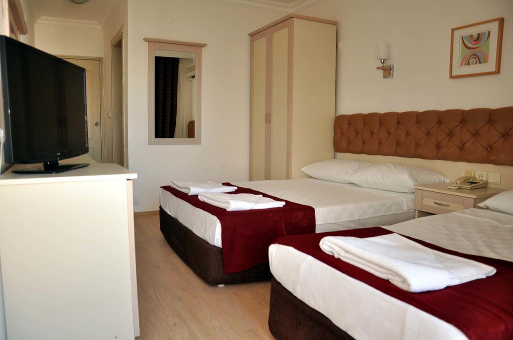 Hotel Almena 3*