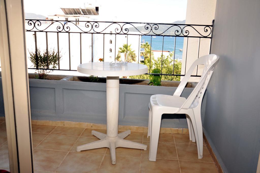 Almena Hotel 3*