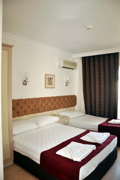 Hotel Almena 3*
