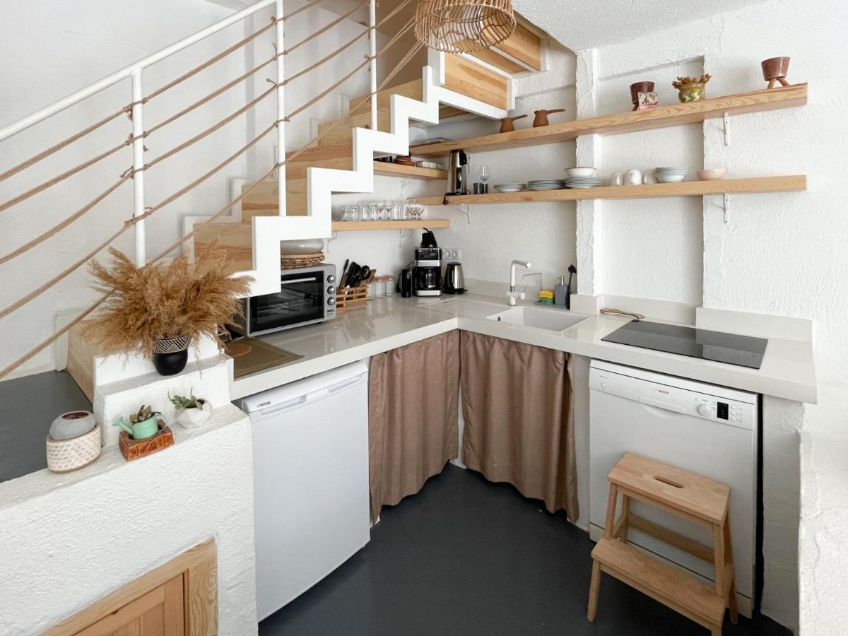 Modern Chic Cozy Duplex In Apartment *