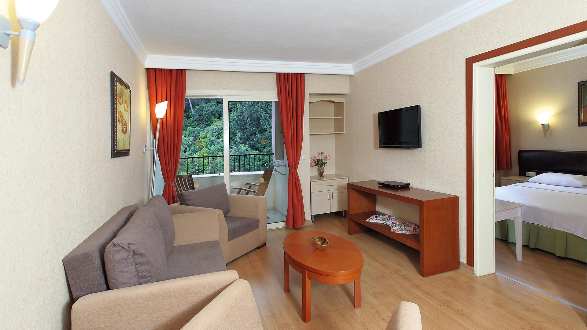Julian Forest Hotel