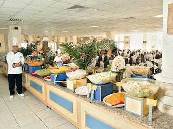 Pineta Club Hotel 4*