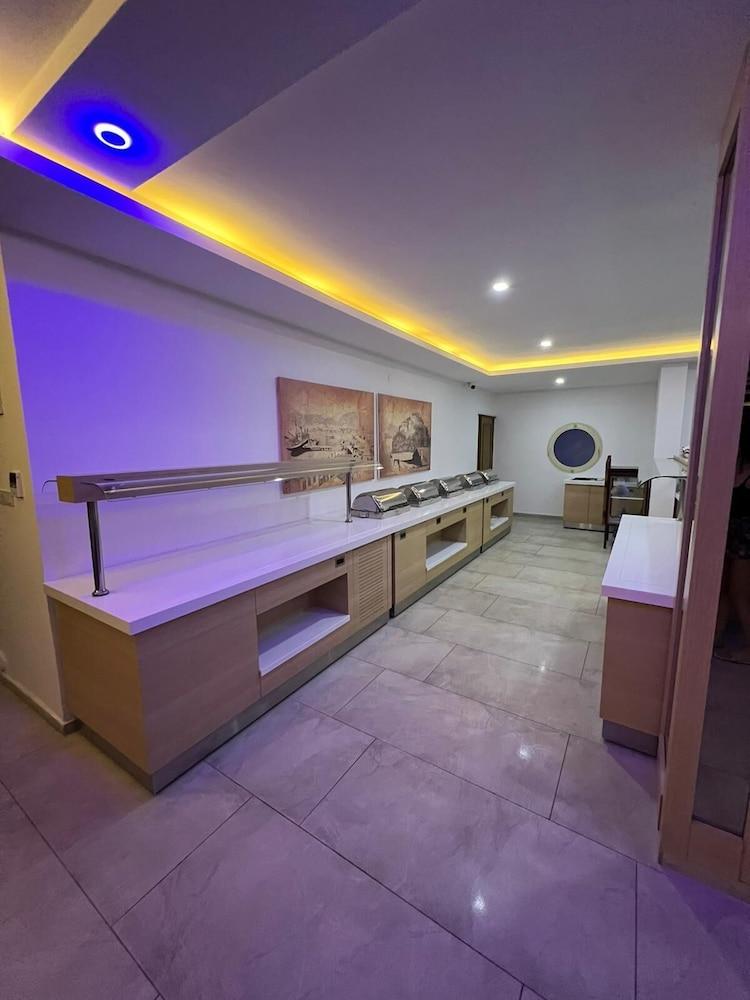 Miray Marmaris