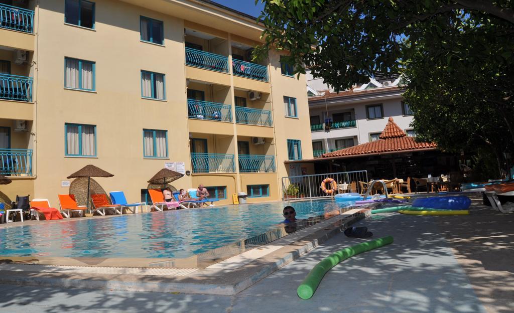 Hibiscus Garden Hotel 3*