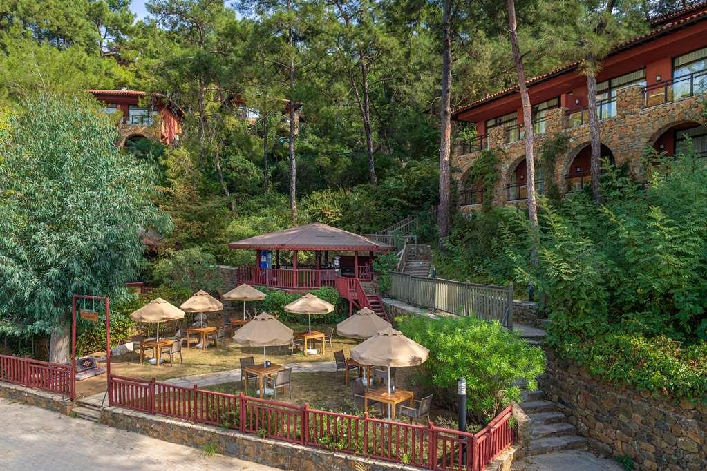 Hotel Bay *