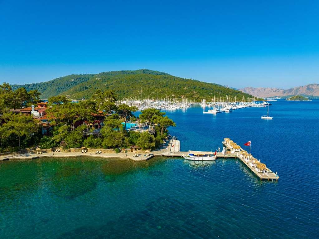 Bay Hotel