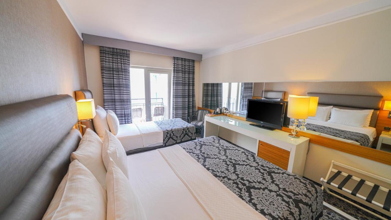 Cettia (adults Only) 4*