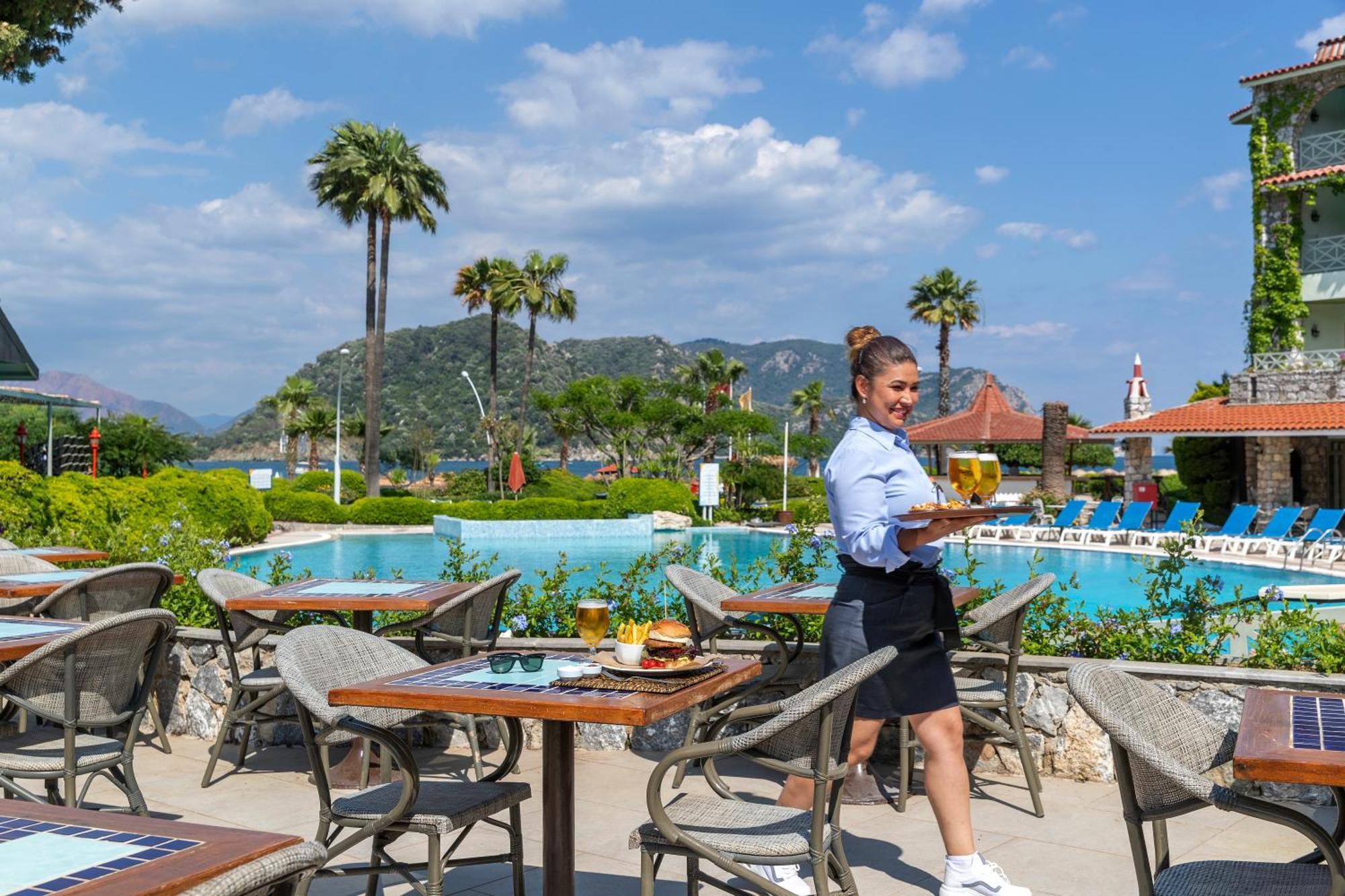 Resort Marti La Perla - Adult Only+16