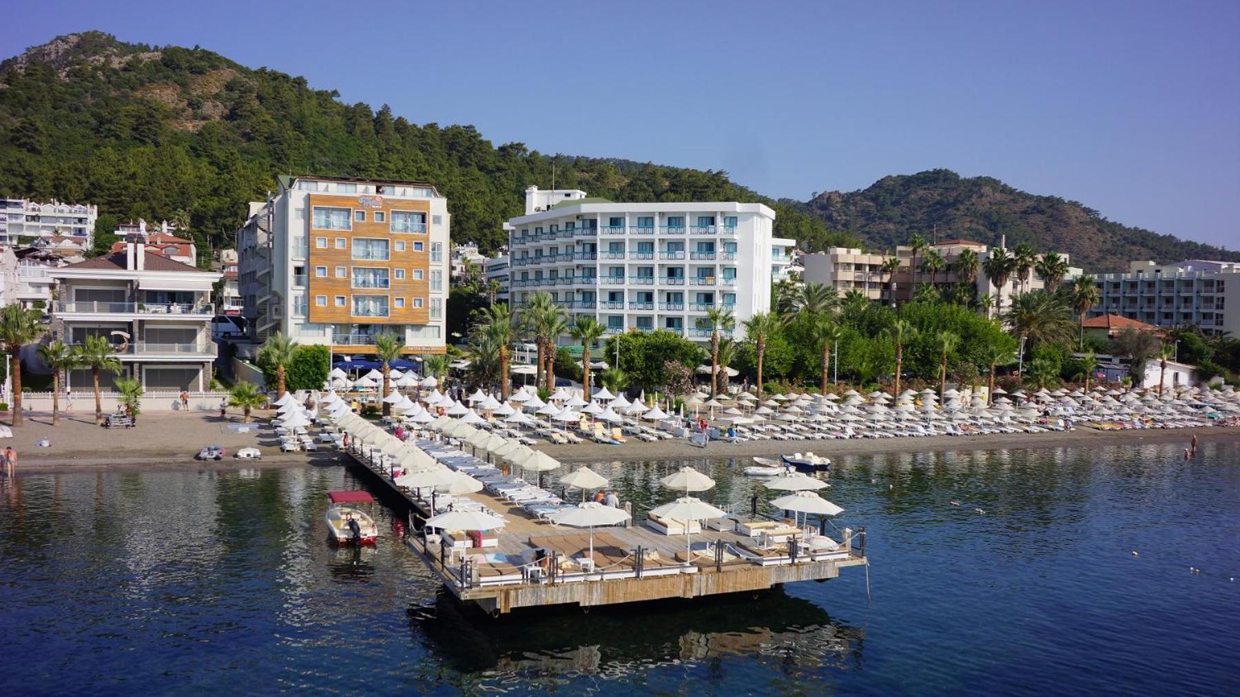 Cettia (adults Only) 4*